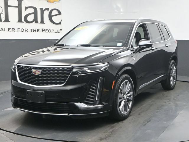 Used 2025 Cadillac XT6 Premium Luxury AWD/4WD image 7