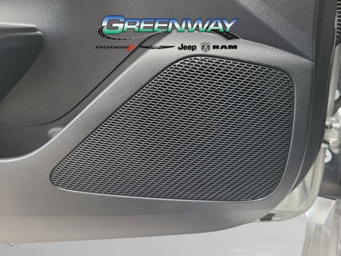 Used 2020 Toyota Corolla SE image 17