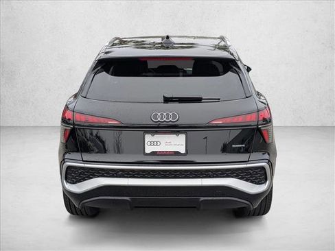 New 2026 Audi Q3 quattro 2.0T image 6