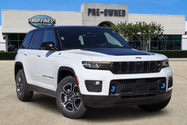 Used 2023 Jeep Grand Cherokee Trailhawk w/ Advanced Protech Group II AWD/4WD image 1