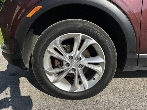Used 2022 Buick Encore GX Preferred w/ Cold Weather Comfort Package AWD/4WD image 9