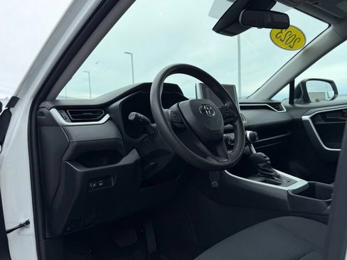 Used 2023 Toyota RAV4 LE FWD image 11