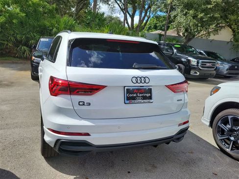 New 2025 Audi Q3 2.0T Premium image 3