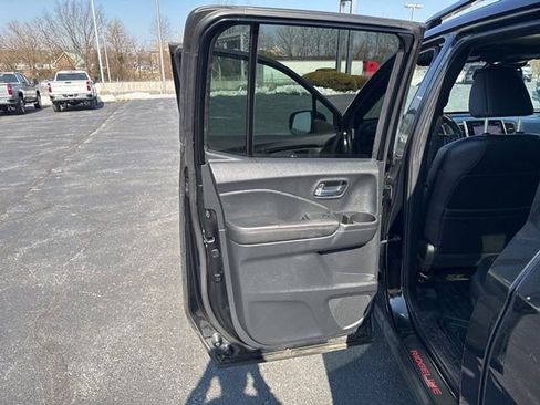 Used 2020 Honda Ridgeline Black Edition image 24