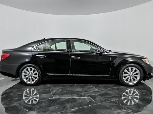 Used 2012 Lexus LS 460 AWD w/ Luxury Value Edition image 10