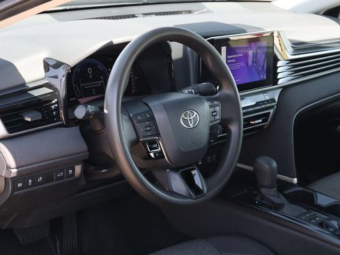 Used 2025 Toyota Camry LE FWD image 13