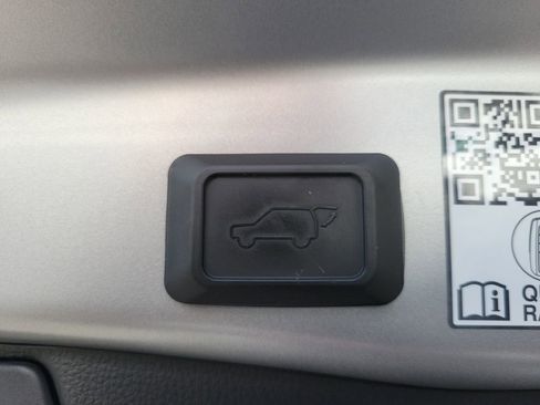 Used 2022 Toyota RAV4 XSE w/ Premium Package AWD/4WD image 14