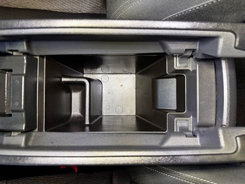 Used 2024 Nissan Rogue SV AWD/4WD image 35