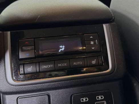 Used 2023 Subaru Ascent Limited image 28