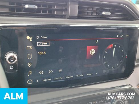 Used 2024 GMC Sierra 1500 AT4 image 19