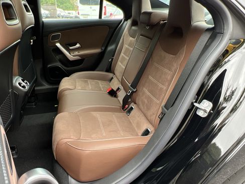 Used 2025 Mercedes-Benz CLA 250 4MATIC image 23