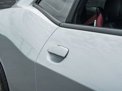 Used 2022 Dodge Challenger SRT Hellcat RWD image 23