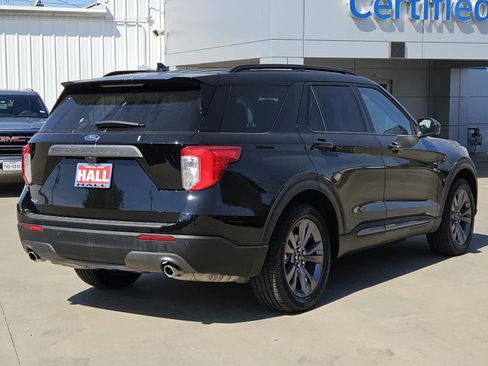 Used 2024 Ford Explorer XLT w/ Equipment Group 202A image 4