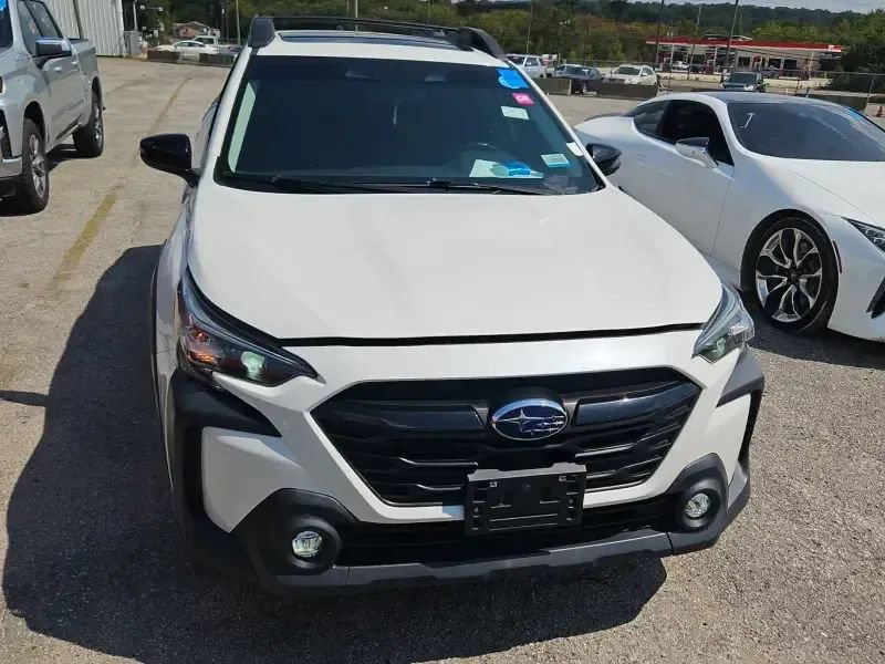 Used 2023 Subaru Outback Onyx Edition AWD/4WD image 6