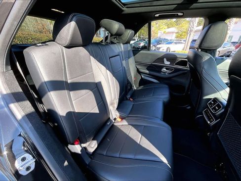 Used 2024 Mercedes-Benz GLE 450 4MATIC w/ AMG Line Exterior image 20