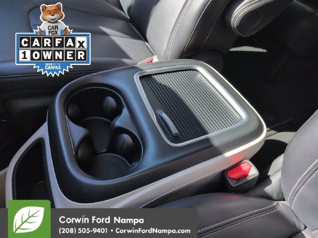 Used 2024 Chrysler Pacifica Touring-L FWD image 18