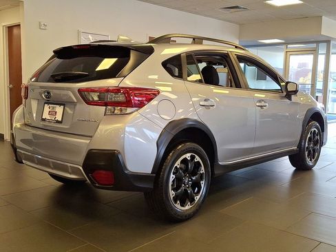 Used 2023 Subaru Crosstrek 2.0i Premium image 9