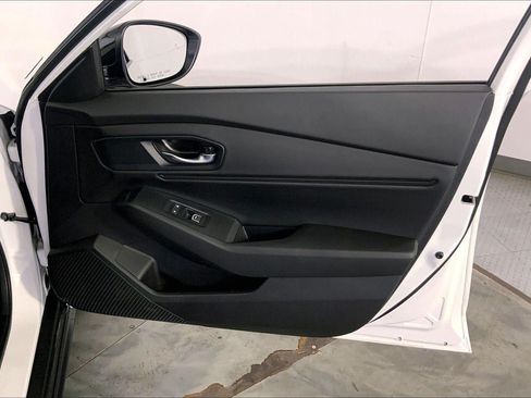 Used 2025 Honda Accord SE image 25