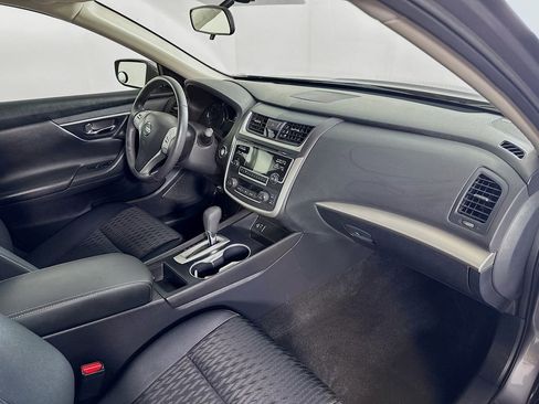 Used 2017 Nissan Altima 2.5 SV image 35
