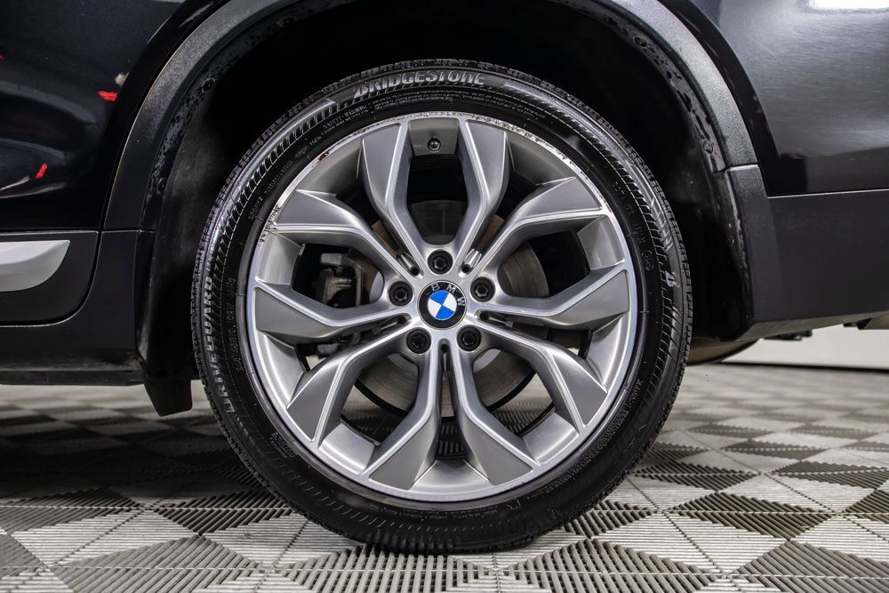 Used 2017 BMW X4 xDrive28i AWD/4WD image 42