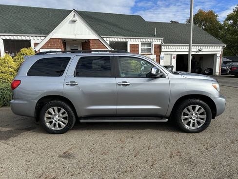 Used 2013 Toyota Sequoia Limited AWD/4WD image 8