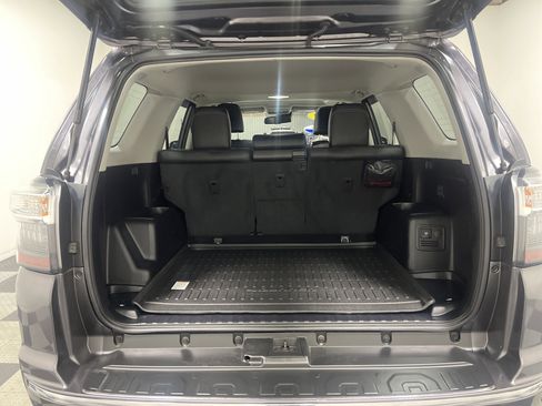 Used 2022 Toyota 4Runner Limited image 18