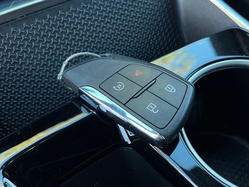 Used 2025 Chevrolet Equinox LT image 22