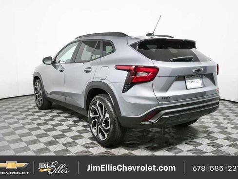 Certified 2026 Chevrolet Trax RS w/ Driver Confidence Package FWD image 25