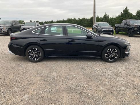 Used 2025 Hyundai Sonata SEL FWD image 8