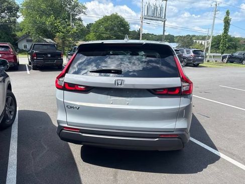 Used 2024 Honda CR-V EX image 8