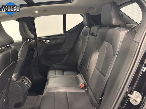 Certified 2025 Volvo XC40 B5 Plus image 21