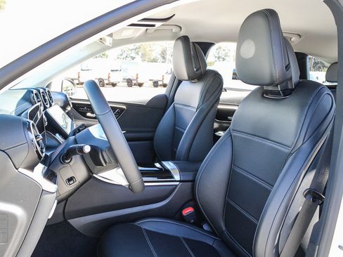 Certified 2024 Mercedes-Benz GLC 300 4MATIC image 19