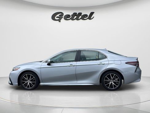 Used 2022 Toyota Camry SE w/ Audio Upgrade Package FWD image 8