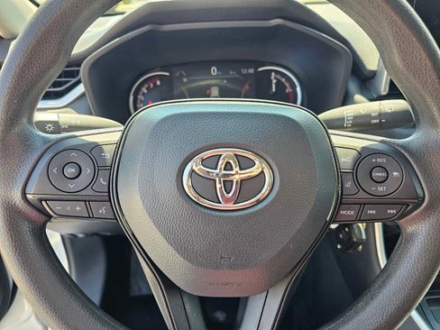 Certified 2025 Toyota RAV4 LE image 22