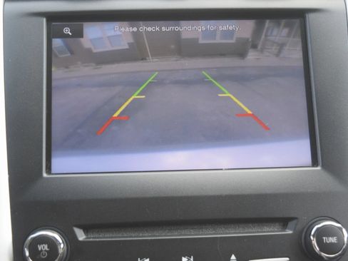 Used 2013 Ford Fusion SE FWD image 12