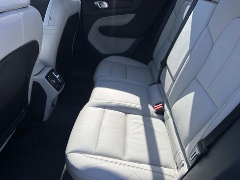 Used 2023 Volvo XC40 B4 Plus w/ Driver Assist Package image 19
