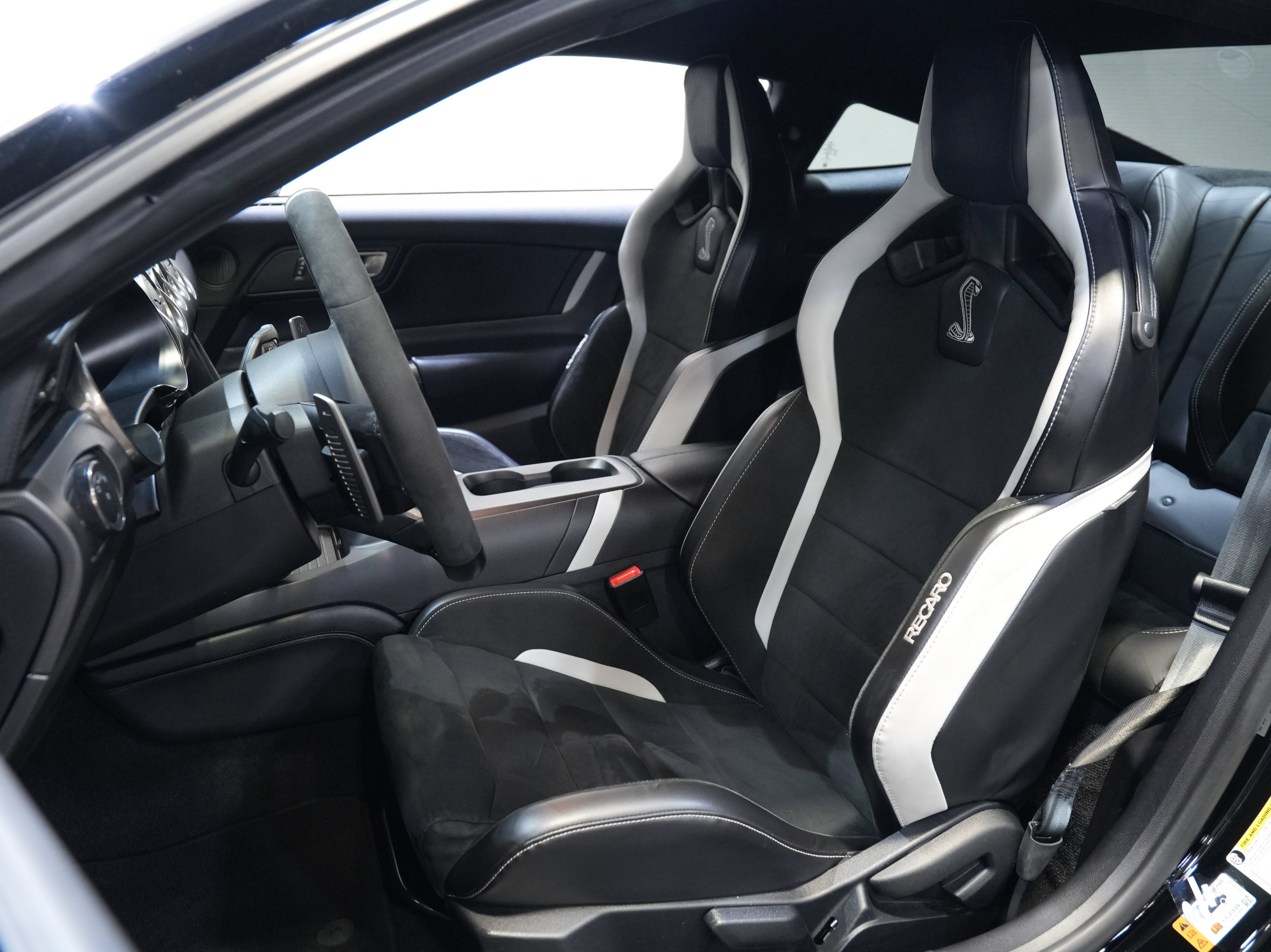Used 2021 Ford Mustang Shelby GT500 RWD image 27
