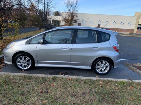 Used 2011 Honda Fit Sport image 6