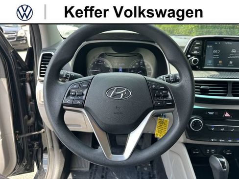Used 2019 Hyundai Tucson SE FWD image 16