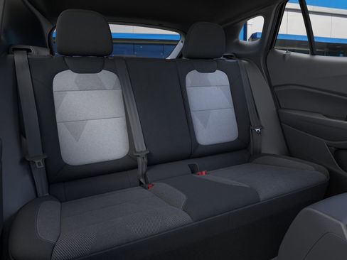 New 2026 Chevrolet Trax RS w/ Sunroof Package FWD image 17