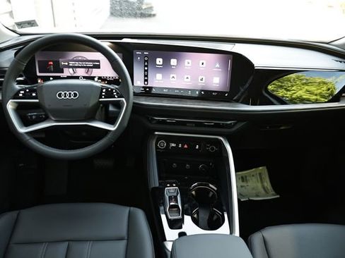 New 2026 Audi Q5 Premium image 28