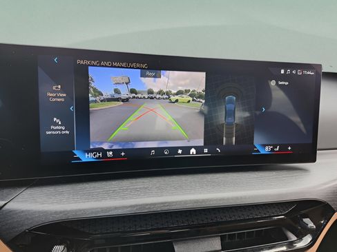 Certified 2025 BMW 330i Sedan w/ M Sport Package image 24