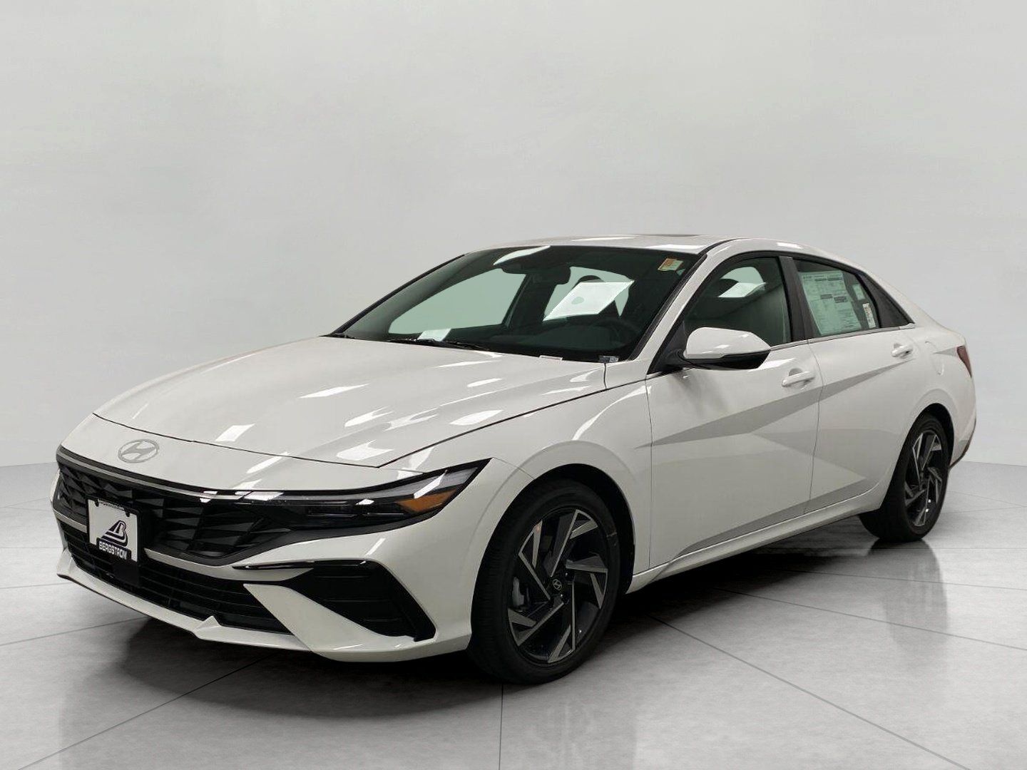 New 2026 Hyundai Elantra Limited FWD image 8