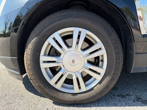 Used 2016 Cadillac SRX Luxury w/ Driver Awareness Package AWD/4WD image 22