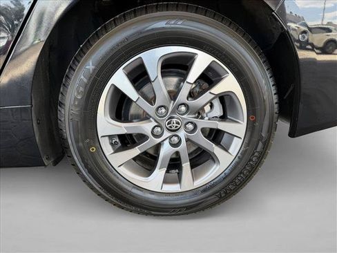 Used 2019 Toyota Prius Limited w/ Premium Convenience Package FWD image 21