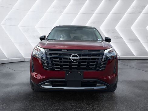 New 2026 Nissan Pathfinder Platinum image 2