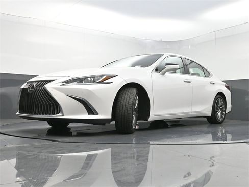 Used 2020 Lexus ES 350 Luxury image 28