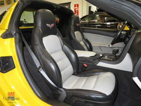 Used 2009 Chevrolet Corvette Coupe w/ Preferred Equipment Group RWD image 7