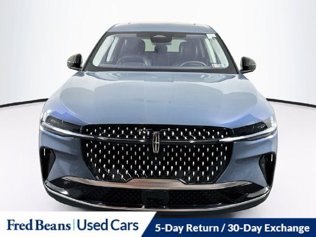 Used 2026 Lincoln Nautilus Premier w/ Equipment Group 102A AWD/4WD image 2