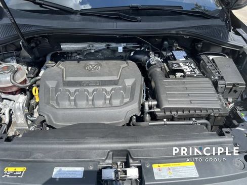 Used 2024 Volkswagen Tiguan SEL R-Line w/ MDO Package, Two-Row AWD/4WD image 34